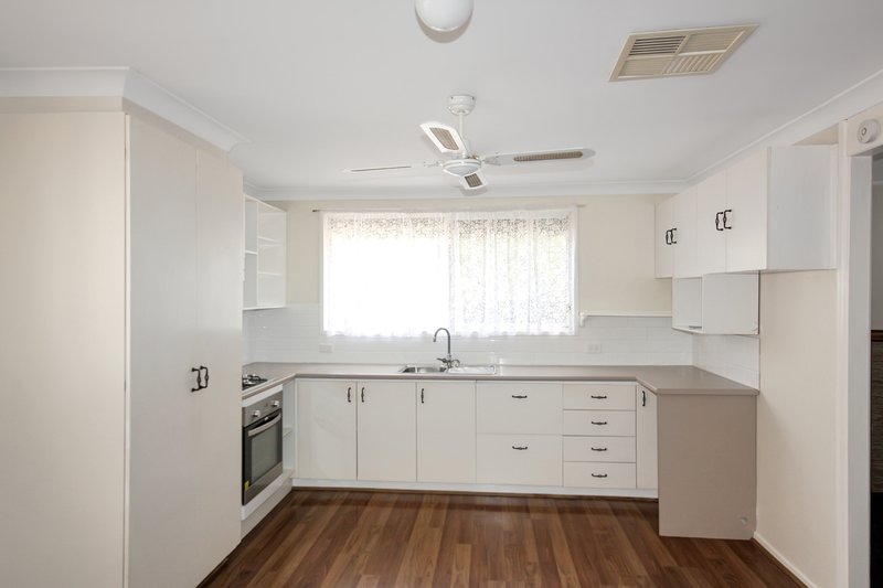 Photo - 5 Ryan Street, Benalla VIC 3672 - Image 4