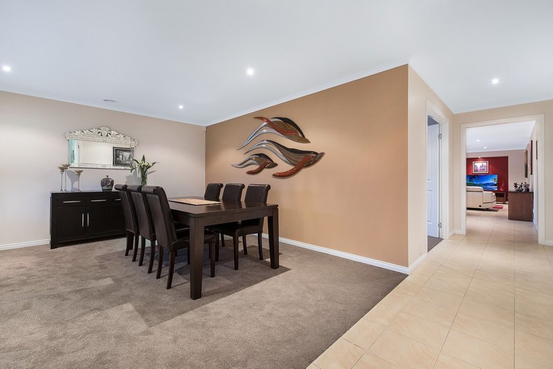 Photo - 5 Ryder Court, Rowville VIC 3178 - Image 2