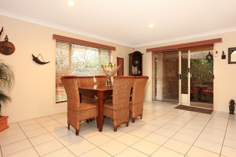 Photo - 5 Sage Court, Runaway Bay QLD 4216 - Image 3