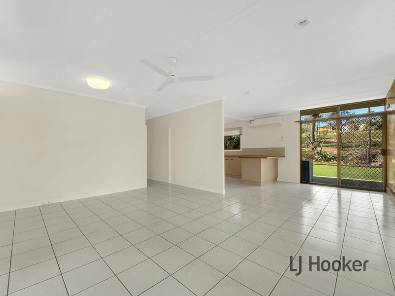 Photo - 5 Saggitarius Street, River Ranch QLD 4680 - Image 5