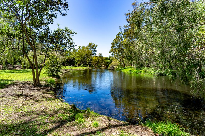 Photo - 5 Saint Andrews Glade, Robina QLD 4226 - Image 3