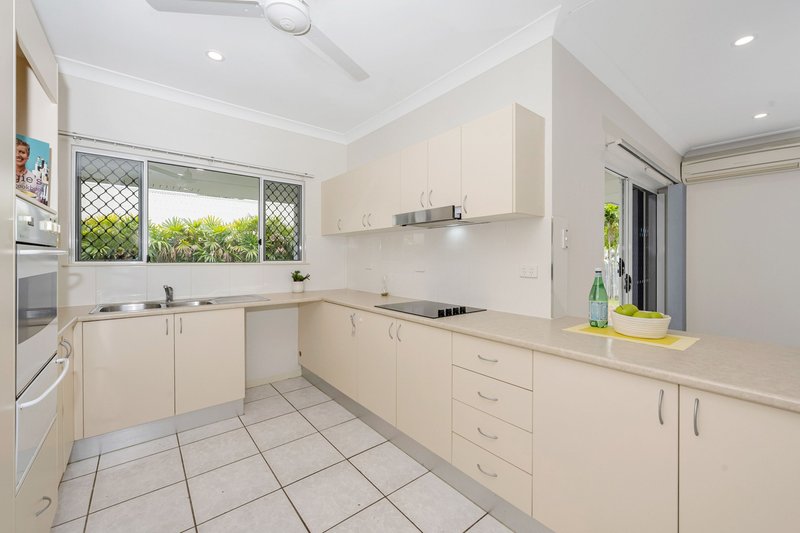 Photo - 5 Saint Pauls Court, Mount Louisa QLD 4814 - Image 4