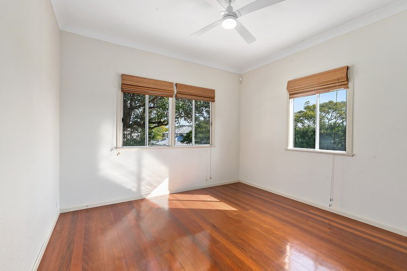 Photo - 5 Salkeld Street, Tarragindi QLD 4121 - Image 6