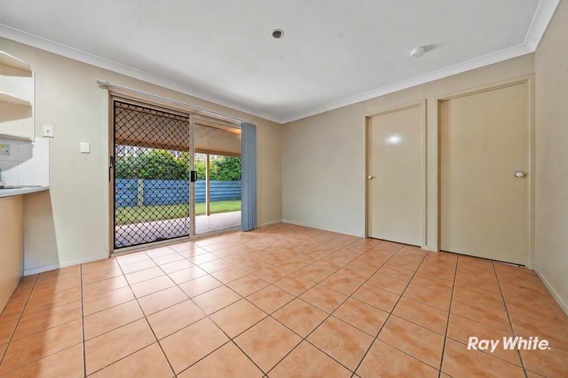 Photo - 5 Samia Court, Regents Park QLD 4118 - Image 7