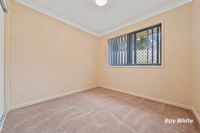 Photo - 5 Samia Court, Regents Park QLD 4118 - Image 11