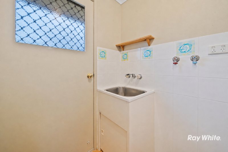 Photo - 5 Samia Court, Regents Park QLD 4118 - Image 14