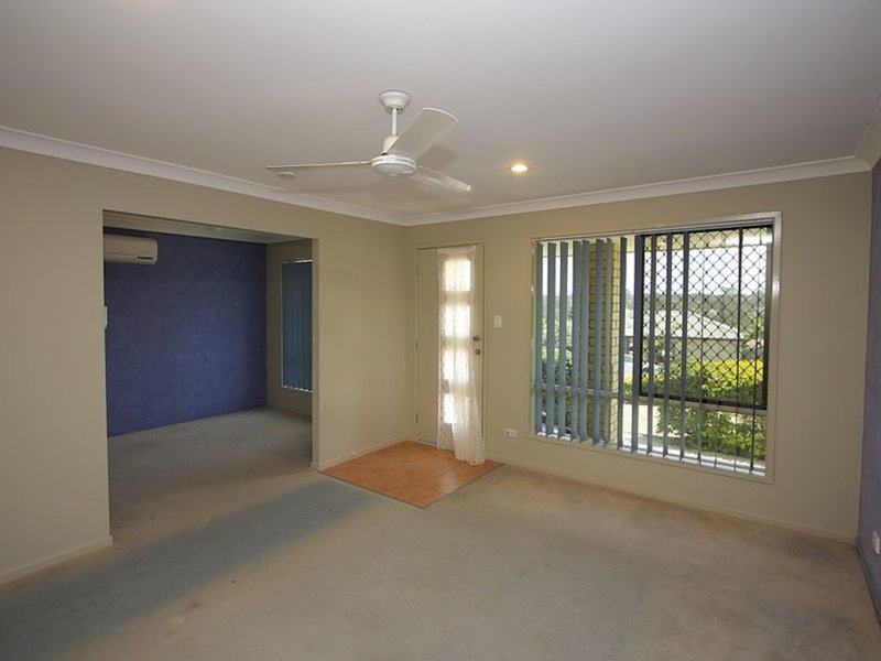 Photo - 5 Samia Court, Regents Park QLD 4118 - Image 6