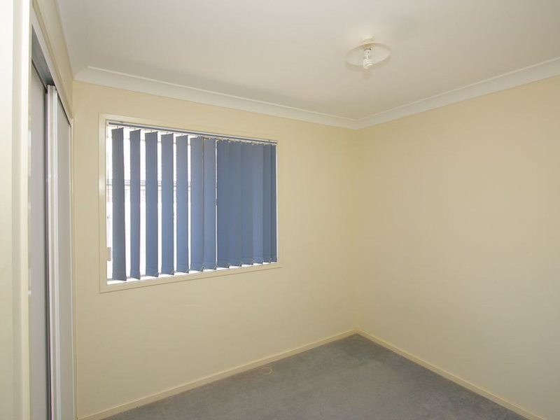 Photo - 5 Samia Court, Regents Park QLD 4118 - Image 12