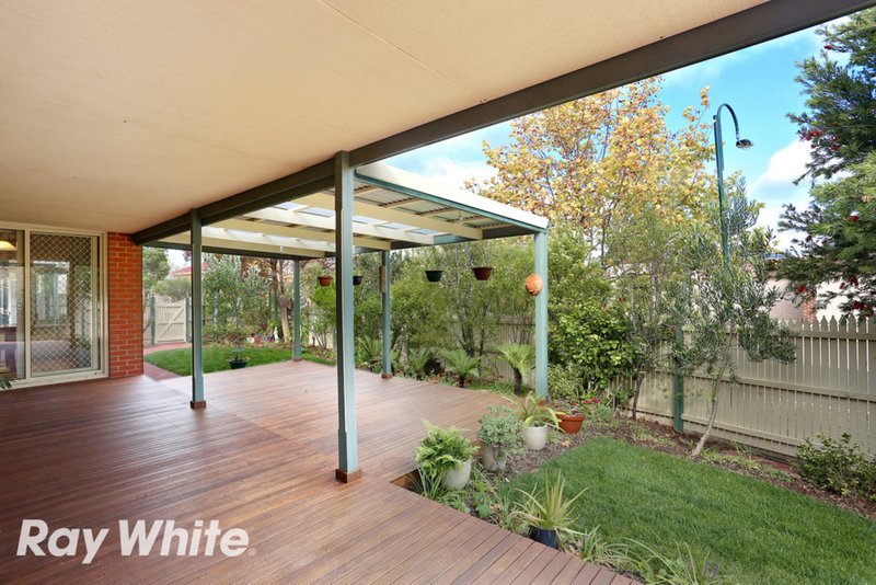 Photo - 5 Sandover Way, Taylors Lakes VIC 3038 - Image 11