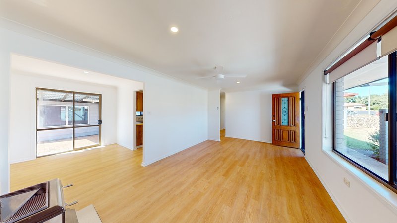 Photo - 5 Sandringham Place, Dubbo NSW 2830 - Image 3