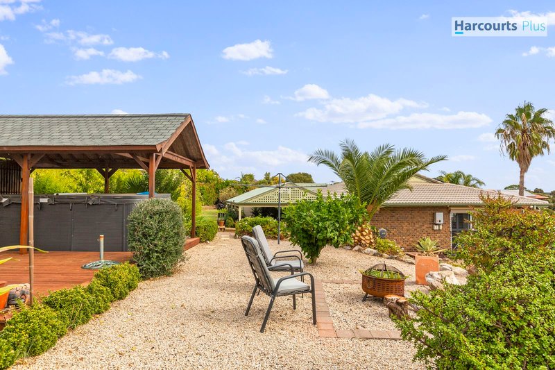 Photo - 5 Santana Court, Hallett Cove SA 5158 - Image 19