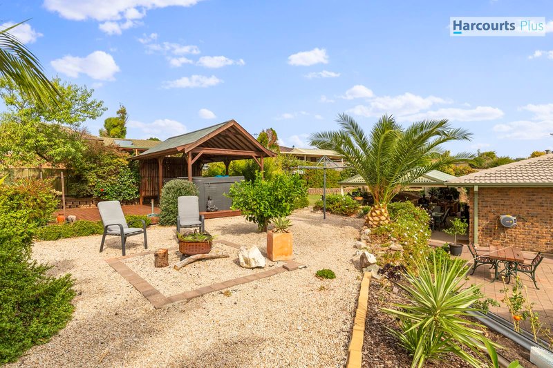 Photo - 5 Santana Court, Hallett Cove SA 5158 - Image 21