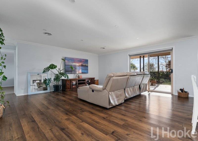 Photo - 5 Sapphire Cresent , Kelso NSW 2795 - Image 8