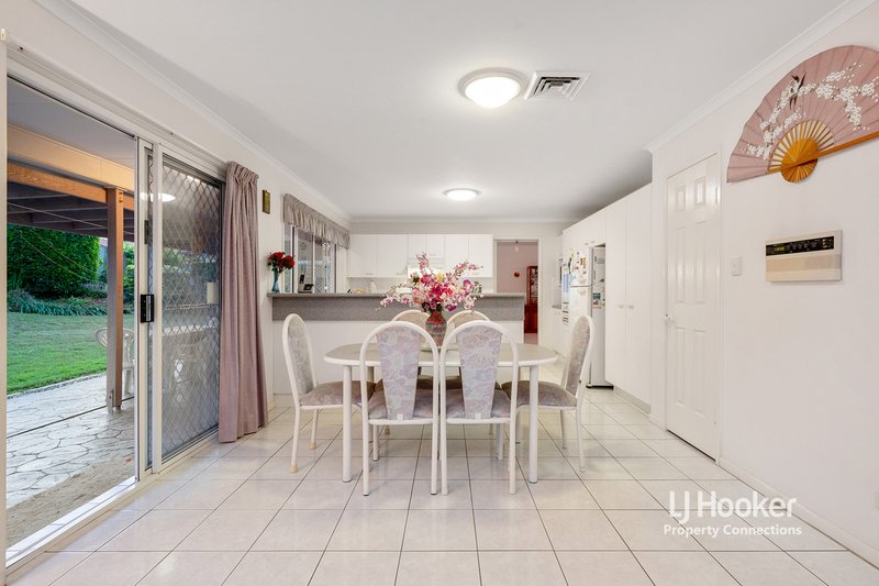 Photo - 5 Saraband Drive, Eatons Hill QLD 4037 - Image 6