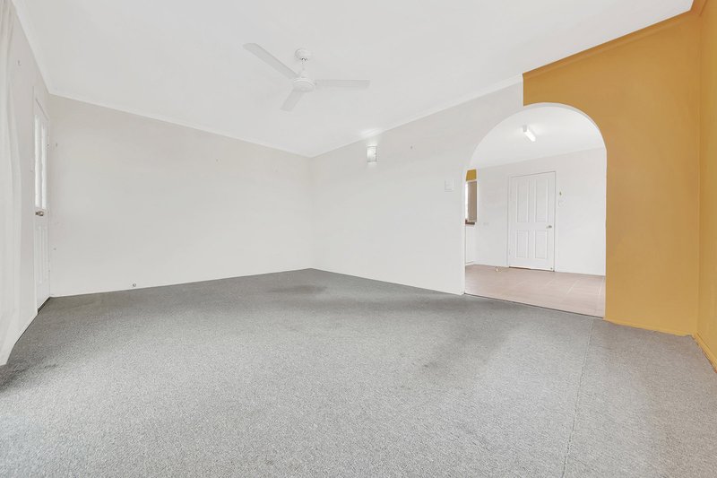 Photo - 5 Satinay Street, New Auckland QLD 4680 - Image 5