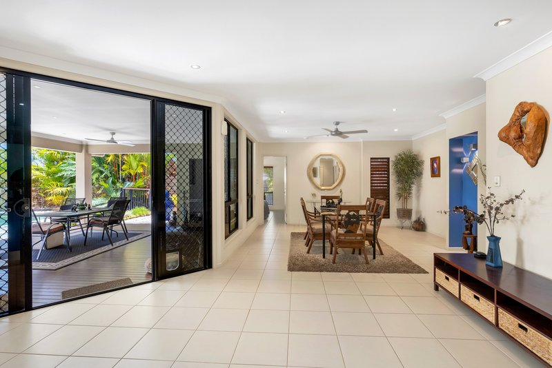 Photo - 5 Savannah Street, Palm Cove QLD 4879 - Image 4