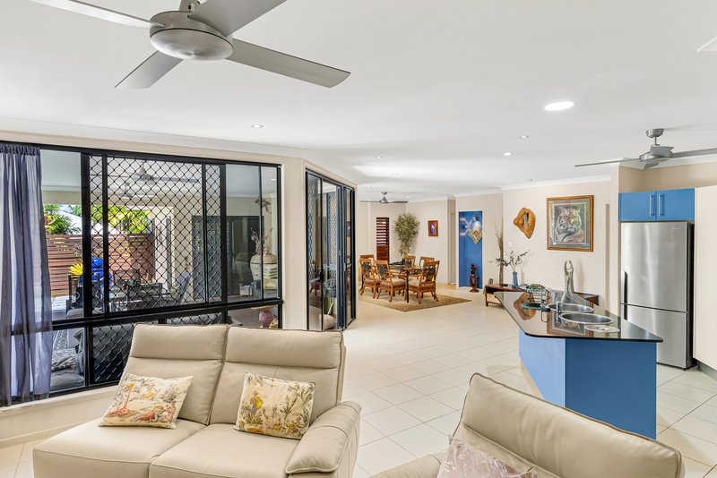 Photo - 5 Savannah Street, Palm Cove QLD 4879 - Image 5