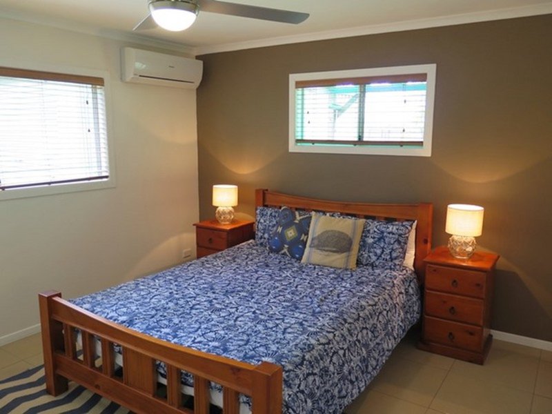 Photo - 5 Sayre Crescent, Boyne Island QLD 4680 - Image 14