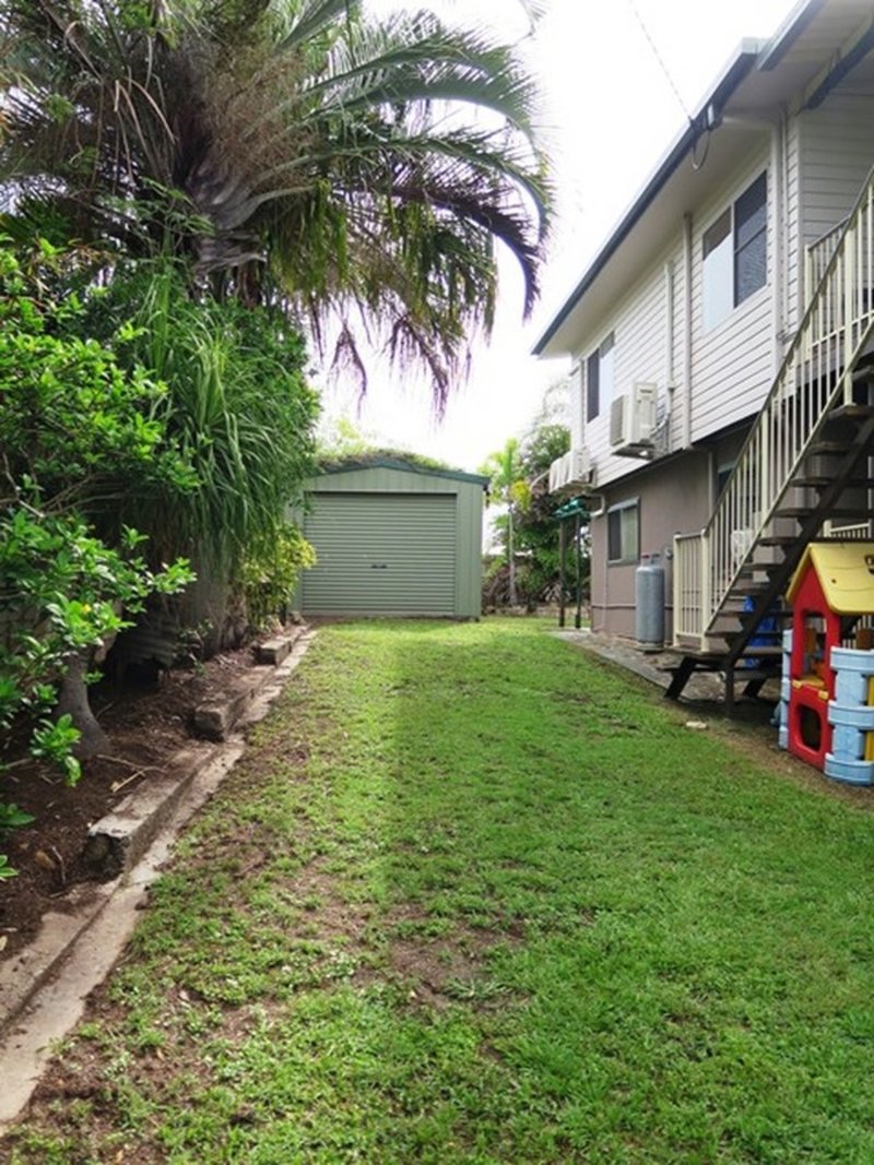 Photo - 5 Sayre Crescent, Boyne Island QLD 4680 - Image 18