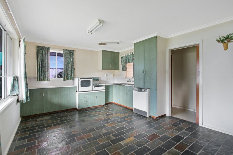 Photo - 5 School Road, Eagle Point VIC 3878 - Image 6