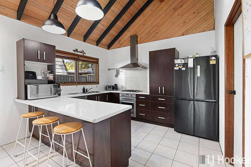 Photo - 5 Scott Street, Redland Bay QLD 4165 - Image 4