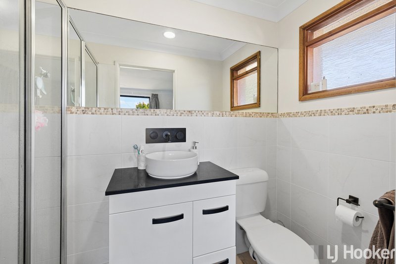 Photo - 5 Scott Street, Redland Bay QLD 4165 - Image 16