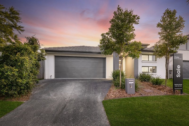 Photo - 5 Seabank Court, Coomera QLD 4209 - Image 2