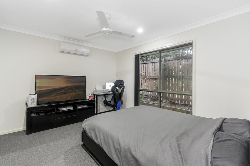 Photo - 5 Seabank Court, Coomera QLD 4209 - Image 8