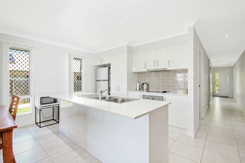 Photo - 5 Seabird Street, Burpengary QLD 4505 - Image 2