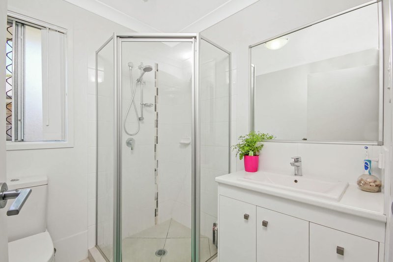 Photo - 5 Seabird Street, Burpengary QLD 4505 - Image 7