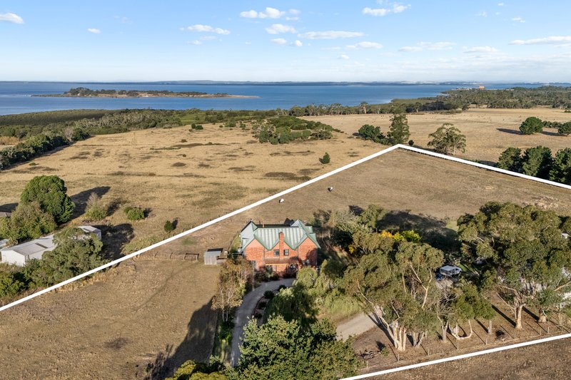 Photo - 5 Seaglades Lane, Bittern VIC 3918 - Image 1