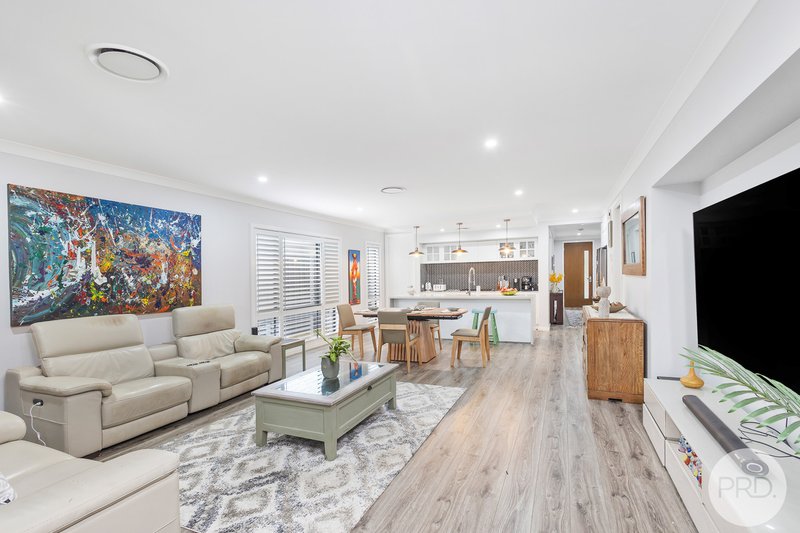 Photo - 5 Seaside Boulevard, Fern Bay NSW 2295 - Image 3