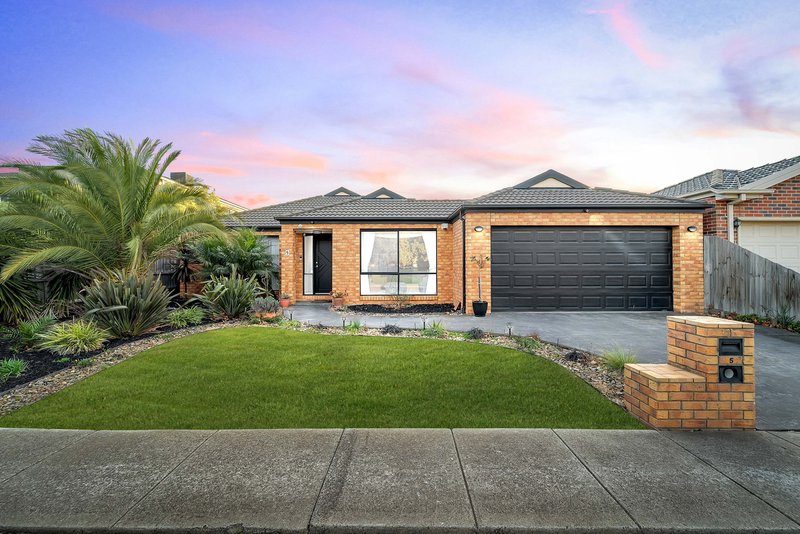 5 Seaside Close, Seabrook VIC 3028