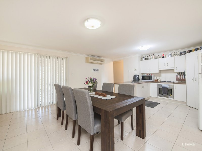 Photo - 5 Seonaid Place, Gracemere QLD 4702 - Image 7