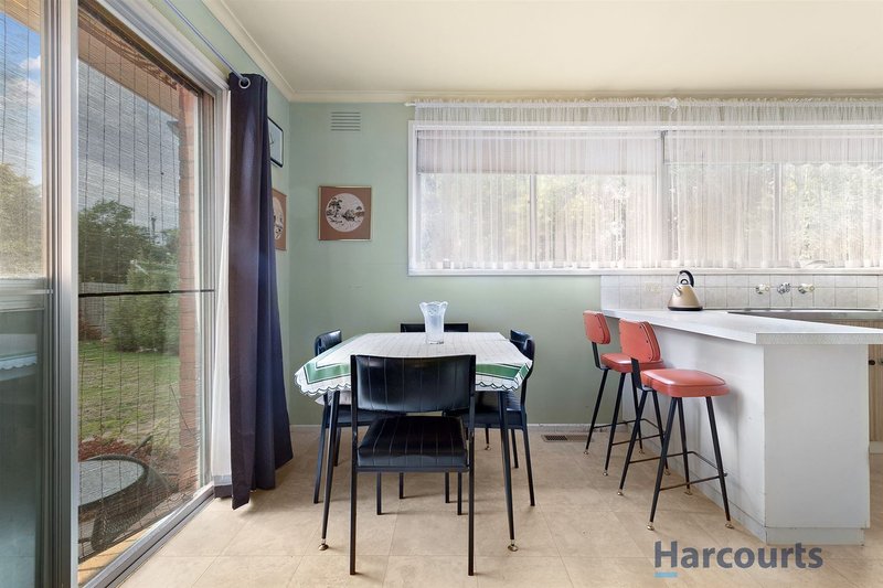 Photo - 5 Serica Place, Wheelers Hill VIC 3150 - Image 8