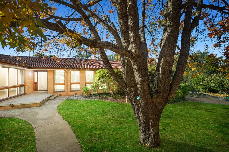 Photo - 5 Sewell Place, Macgregor ACT 2615 - Image 1
