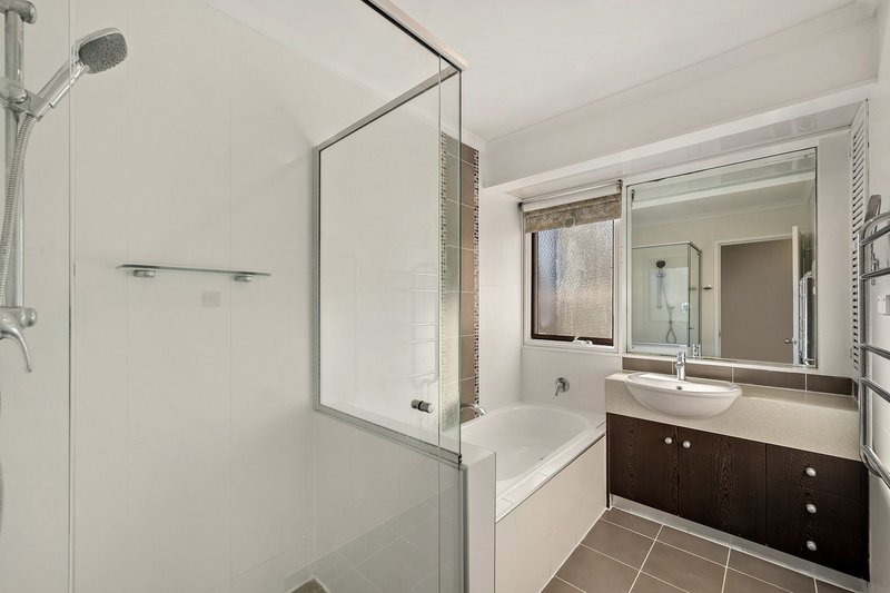 Photo - 5 Sewell Place, Macgregor ACT 2615 - Image 17