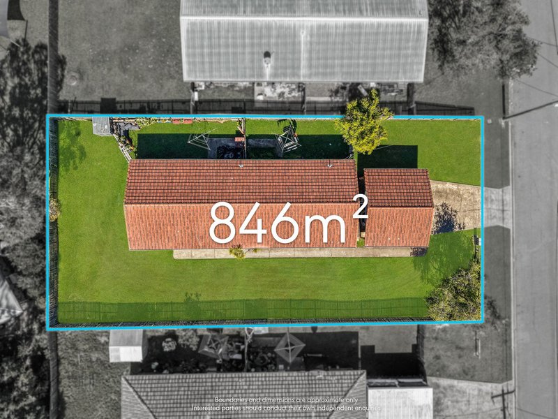 Photo - 5 Sharon Court, Morayfield QLD 4506 - Image 1