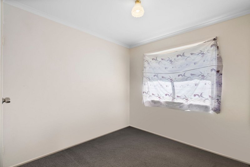 Photo - 5 Sharon Court, Morayfield QLD 4506 - Image 10