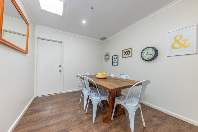 Photo - 5 Shaw Court, Sunbury VIC 3429 - Image 8