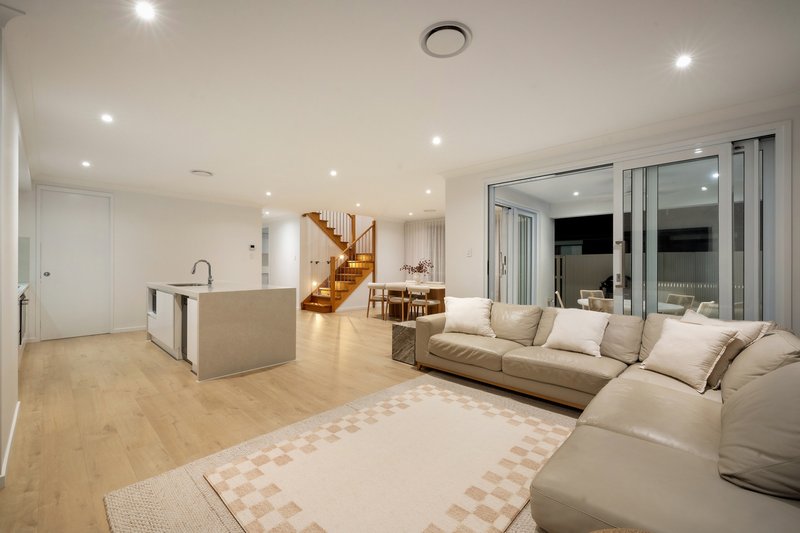 Photo - 5 Shell Street, Nerang QLD 4211 - Image 17