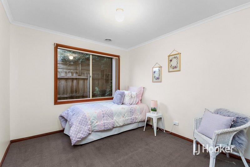 Photo - 5 Shelley Place, Hoppers Crossing VIC 3029 - Image 13