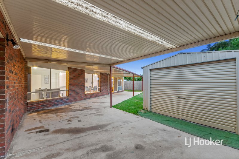 Photo - 5 Shelley Place, Hoppers Crossing VIC 3029 - Image 19