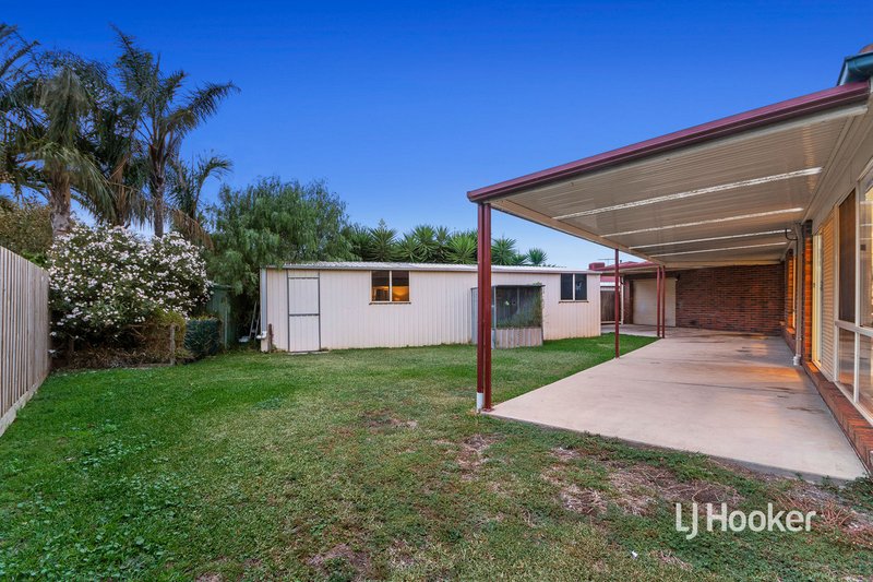 Photo - 5 Shelley Place, Hoppers Crossing VIC 3029 - Image 22