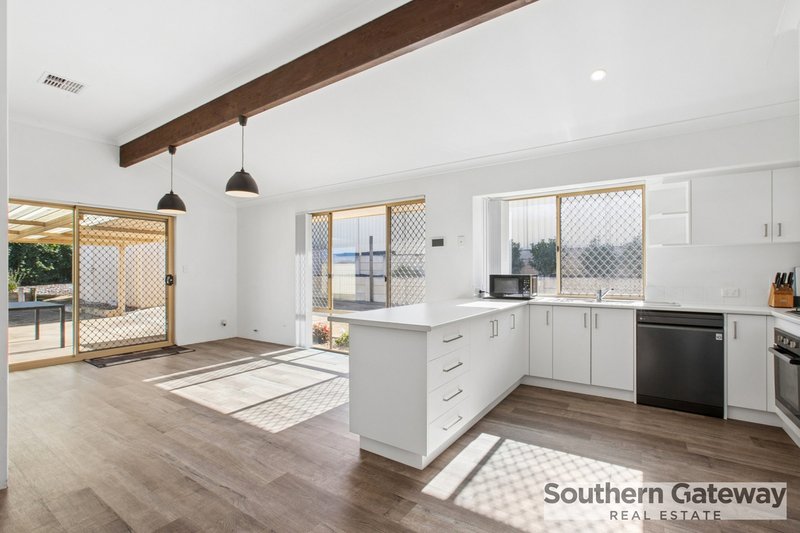 Photo - 5 Sheoak Heights, Parmelia WA 6167 - Image 5