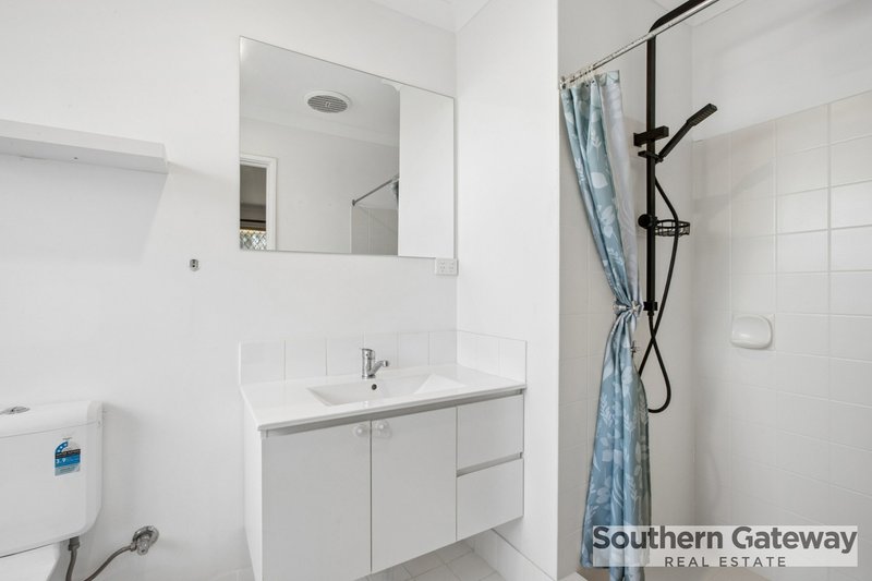 Photo - 5 Sheoak Heights, Parmelia WA 6167 - Image 13