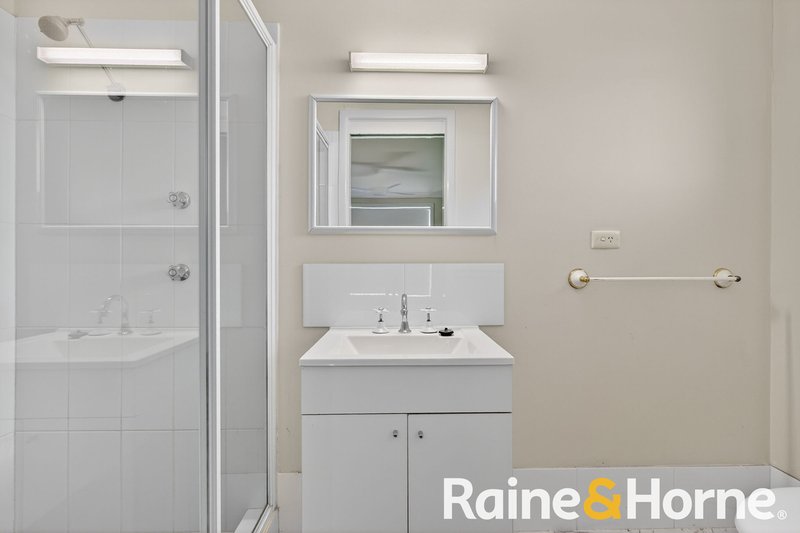 Photo - 5 Sherwood Avenue, Dubbo NSW 2830 - Image 6