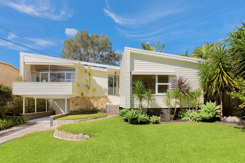 Photo - 5 Sherwood Crescent, Narraweena NSW 2099 - Image 4