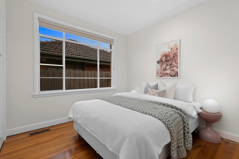 Photo - 5 Shipston Road, Cheltenham VIC 3192 - Image 7