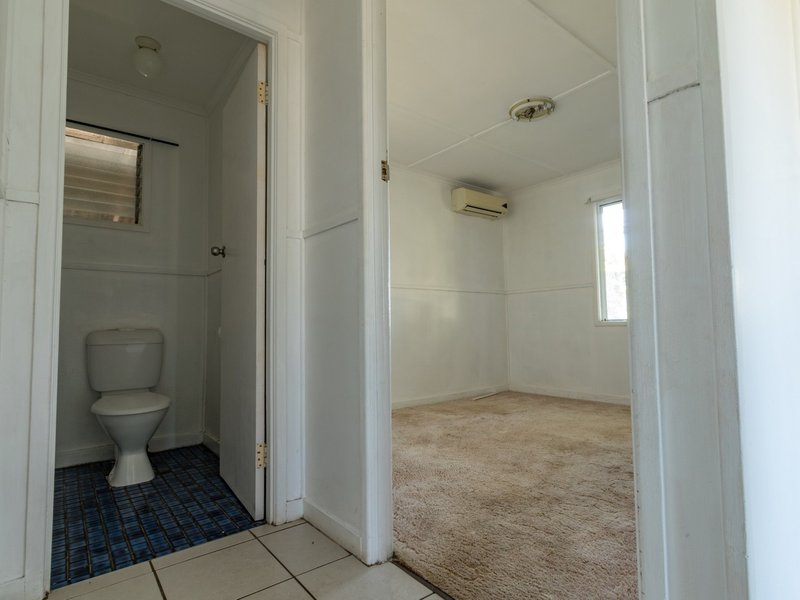 Photo - 5 Shirley Avenue, Mount Isa QLD 4825 - Image 7